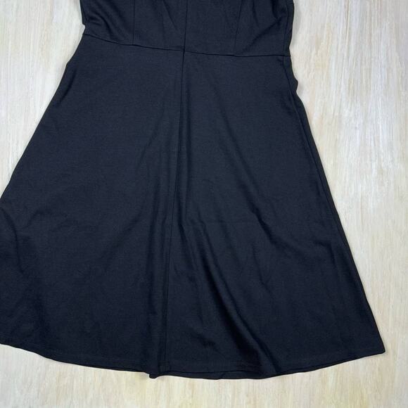 Talbots Black Sleeveless Scallop Neck Ponte Knit Dress Size 6 - Picture 8 of 15